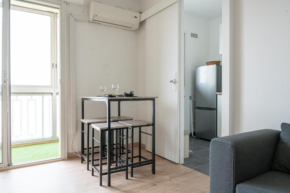 Cocooning 2 étoiles / Clim / 7min à Pied * Fréjus